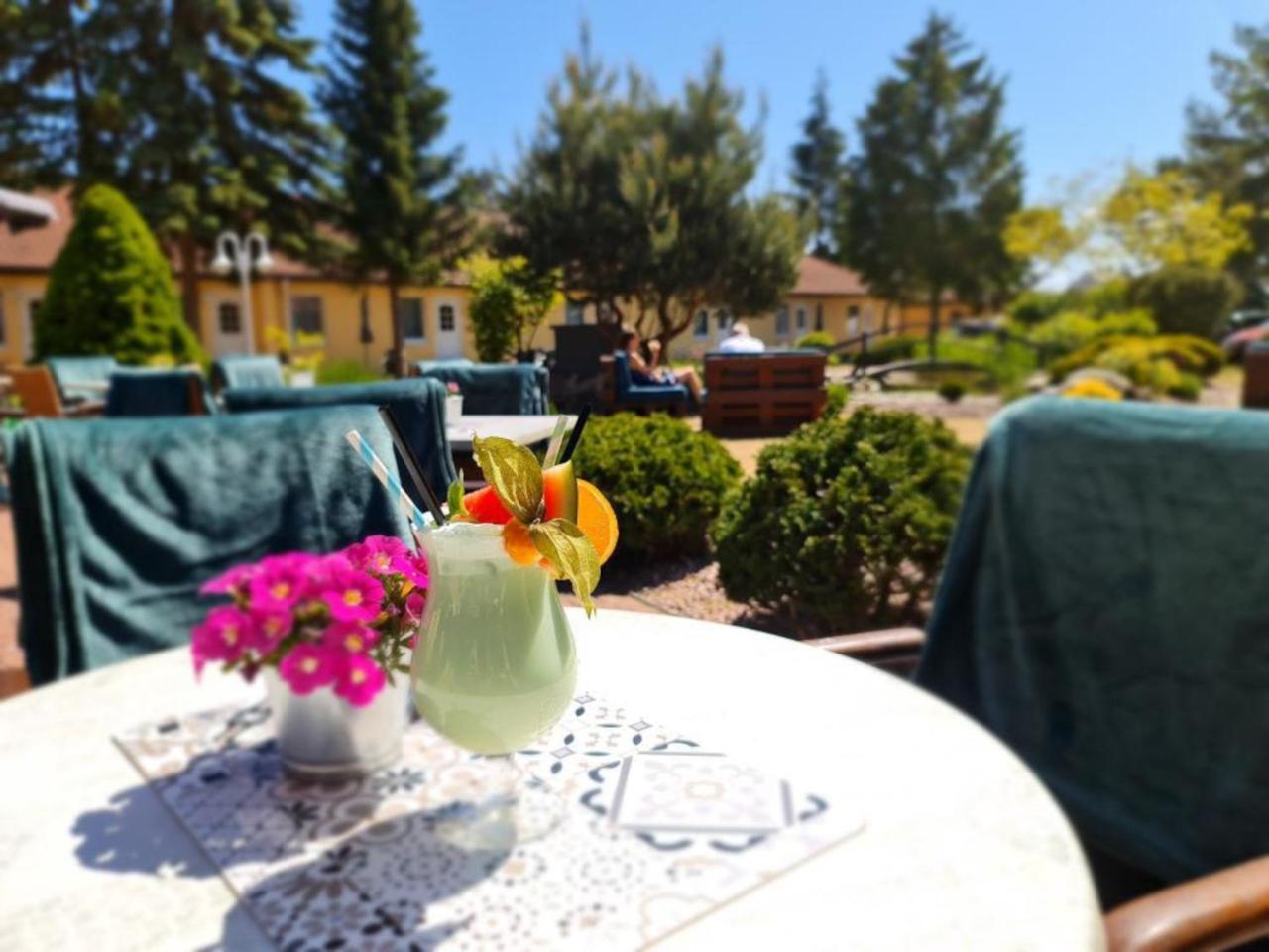 Hotel Pommerscher Hof Цинновиц Экстерьер фото