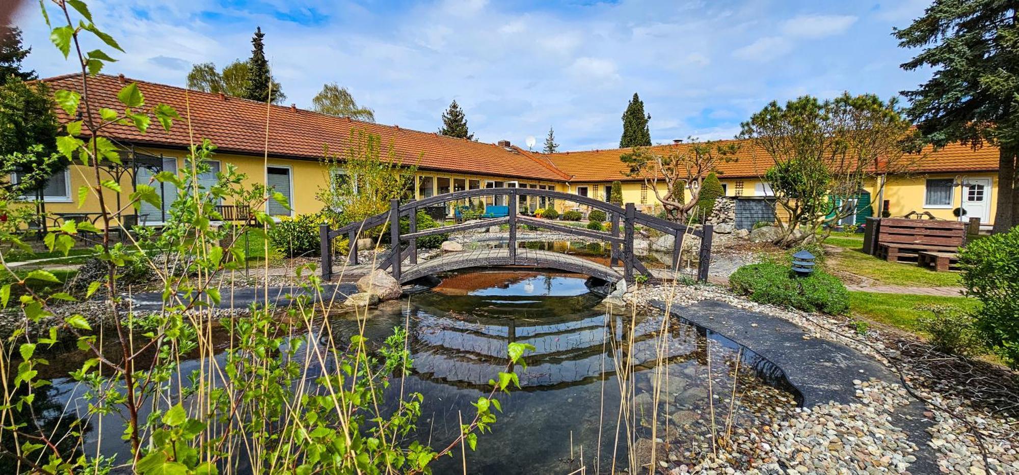 Hotel Pommerscher Hof Цинновиц Экстерьер фото